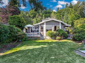 9003 NE Juanita Lane, Kirkland WA 98034