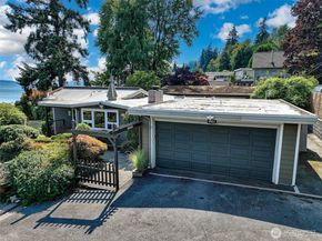9003 NE Juanita Lane, Kirkland WA 98034