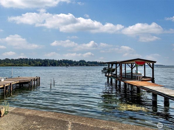 9003 NE Juanita Lane, Kirkland WA 98034