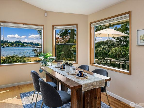 9003 NE Juanita Lane, Kirkland WA 98034