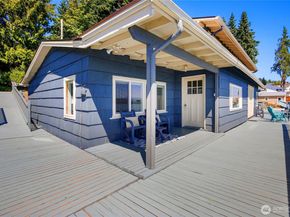 8623 E Caraway Road, Port Orchard WA 98366