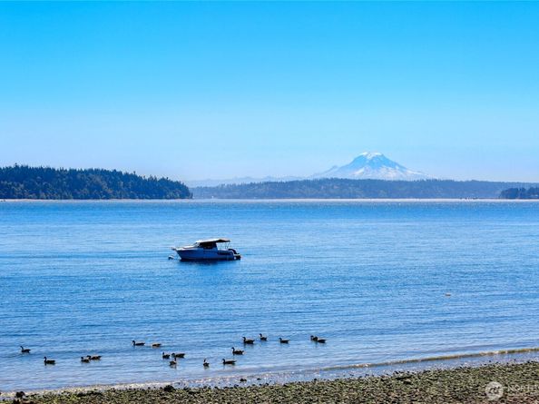8623 E Caraway Road, Port Orchard WA 98366