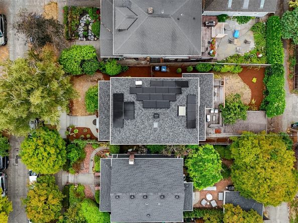 5731 17th Avenue NE, Seattle WA 98105