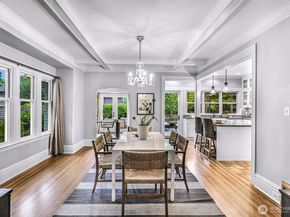 5731 17th Avenue NE, Seattle WA 98105