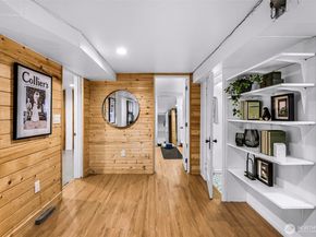 5731 17th Avenue NE, Seattle WA 98105