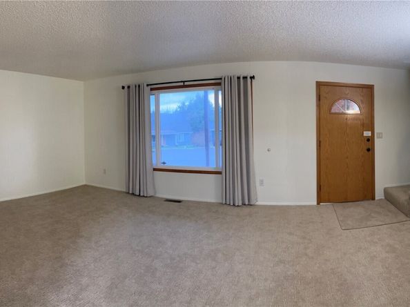 26224 14th Place S, Des Moines WA 98198