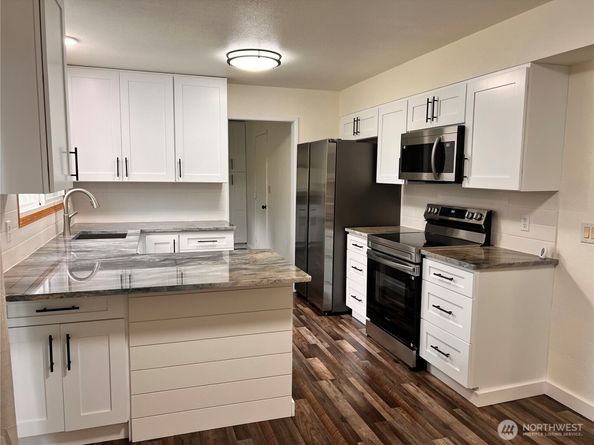 26224 14th Place S, Des Moines WA 98198