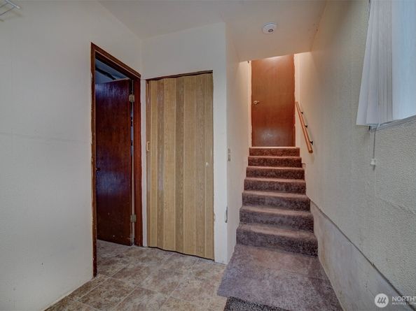 4554 Westway Drive SE, Port Orchard WA 98366
