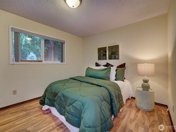 4554 Westway Drive SE, Port Orchard WA 98366