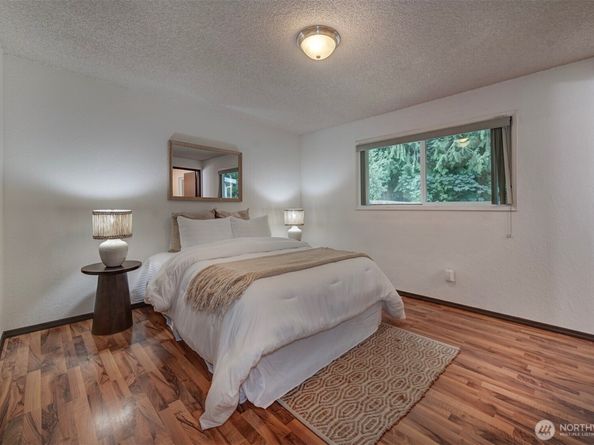 4554 Westway Drive SE, Port Orchard WA 98366