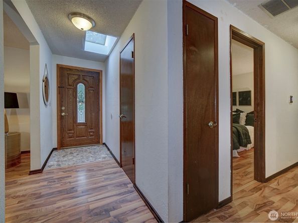 4554 Westway Drive SE, Port Orchard WA 98366