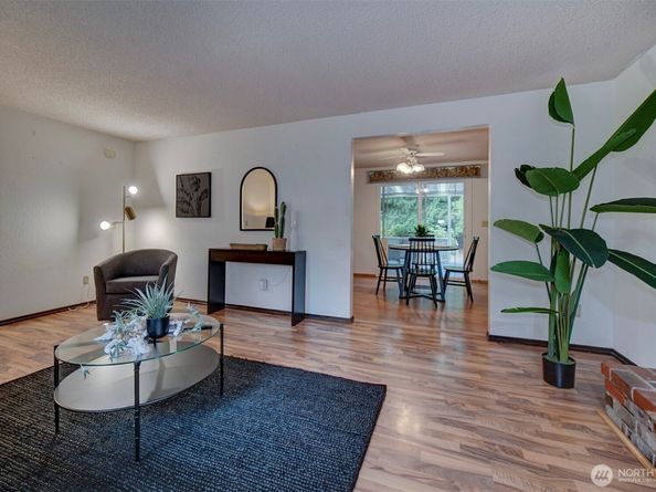 4554 Westway Drive SE, Port Orchard WA 98366