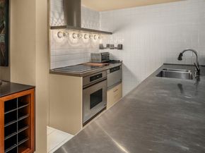2125 1st Avenue 1505, Seattle WA 98121