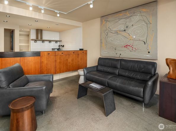 2125 1st Avenue 1505, Seattle WA 98121
