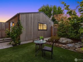 752 N 73rd Street, Seattle WA 98103
