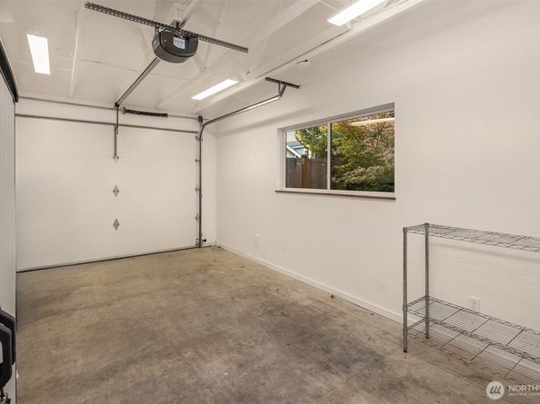 752 N 73rd Street, Seattle WA 98103