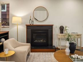 752 N 73rd Street, Seattle WA 98103