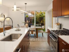 752 N 73rd Street, Seattle WA 98103