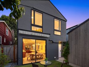 752 N 73rd Street, Seattle WA 98103