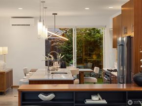 752 N 73rd Street, Seattle WA 98103