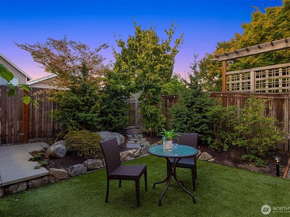 752 N 73rd Street, Seattle WA 98103