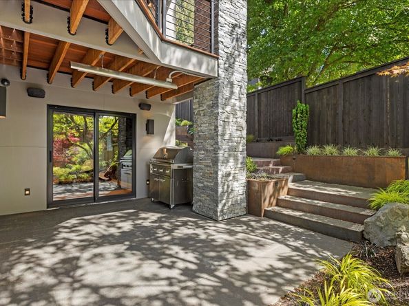 6907 160th Street SW, Edmonds WA 98026