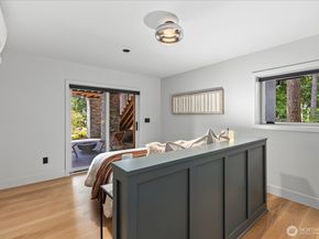 6907 160th Street SW, Edmonds WA 98026
