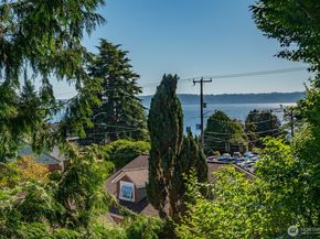 8435 Fauntleroy Place SW, Seattle WA 98136