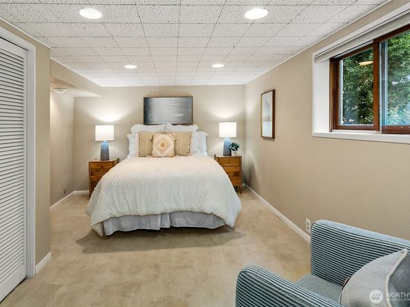 5206 Wallingford Avenue N, Seattle WA 98103