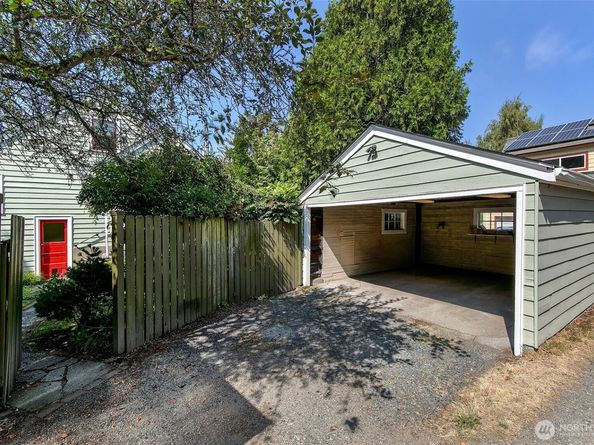 5206 Wallingford Avenue N, Seattle WA 98103