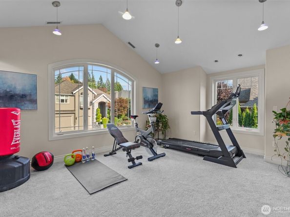 2129 204th Place NE, Sammamish WA 98074