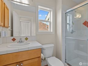 2129 204th Place NE, Sammamish WA 98074