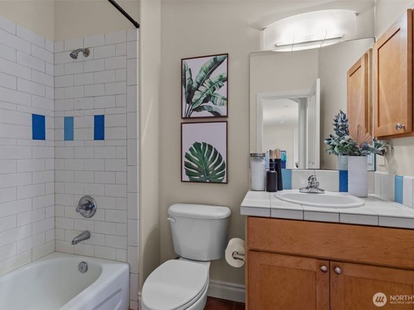 2129 204th Place NE, Sammamish WA 98074