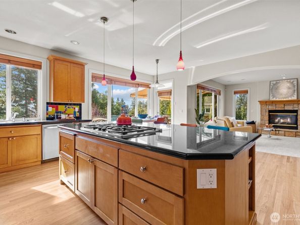 2129 204th Place NE, Sammamish WA 98074