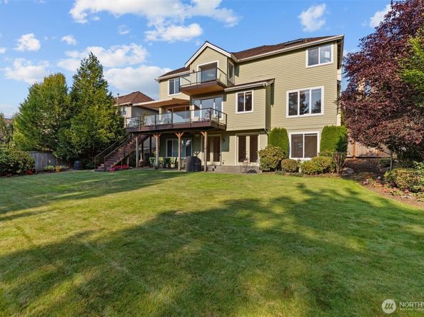 2129 204th Place NE, Sammamish WA 98074