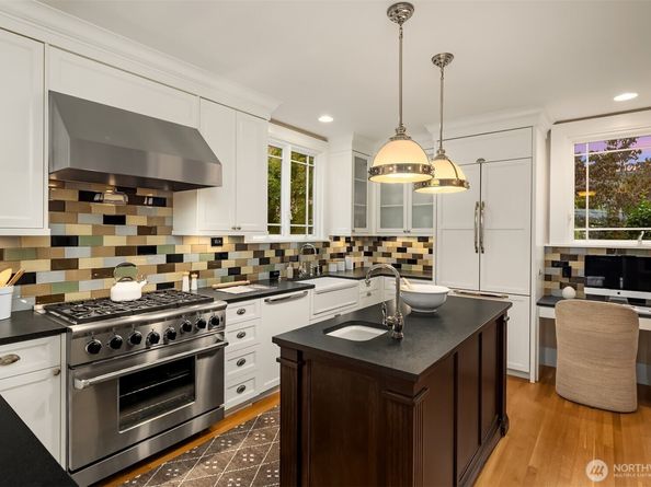 3333 Cascadia Avenue S, Seattle WA 98144