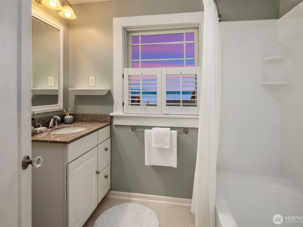 3333 Cascadia Avenue S, Seattle WA 98144