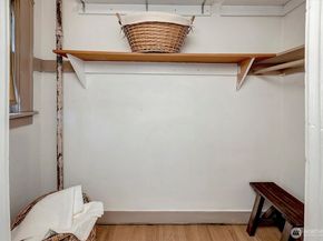 1605 E Olive Street 303, Seattle WA 98122