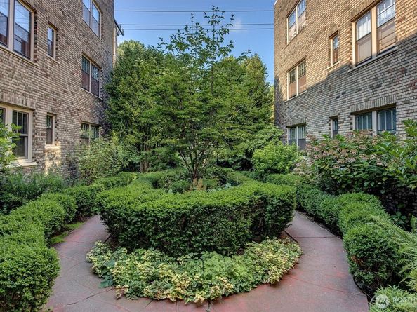 1605 E Olive Street 303, Seattle WA 98122