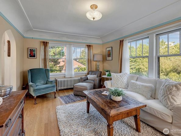 1605 E Olive Street 303, Seattle WA 98122