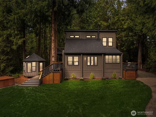 14490 Wiley Lane SE, Olalla WA 98359