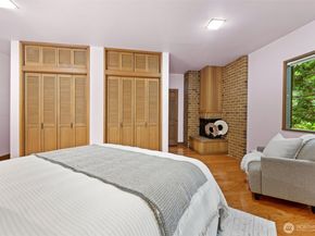 6 Lindley Road, Mercer Island WA 98040
