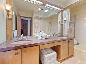 6 Lindley Road, Mercer Island WA 98040