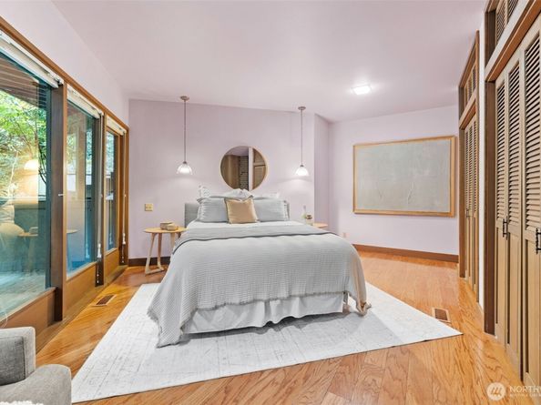 6 Lindley Road, Mercer Island WA 98040
