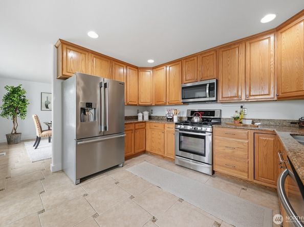 2327 122 Drive SE, Lake Stevens WA 98258