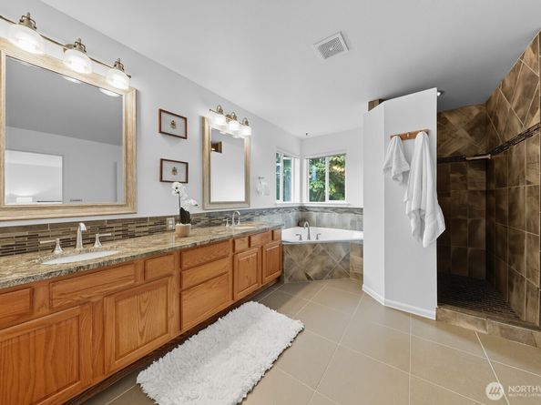 2327 122 Drive SE, Lake Stevens WA 98258