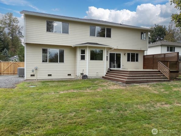 2327 122 Drive SE, Lake Stevens WA 98258