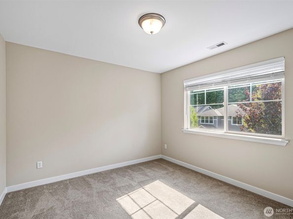 7828 Cortland Avenue SE, Snoqualmie WA 98065