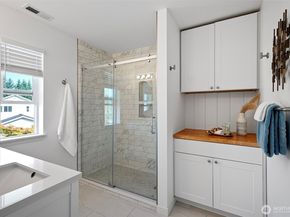 7828 Cortland Avenue SE, Snoqualmie WA 98065