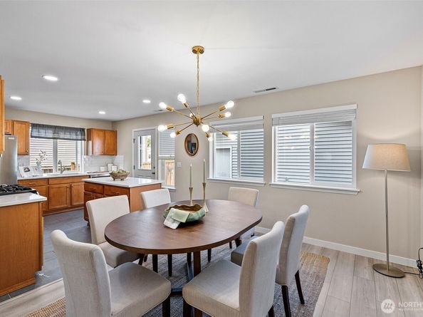 7828 Cortland Avenue SE, Snoqualmie WA 98065